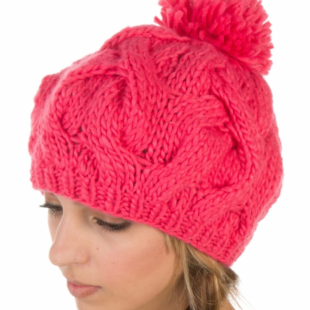 NWOT SAKKAS Cable Knit Pom-Pom Thick Slouch Ladies Hat-ONE SIZE 100% Acrylic